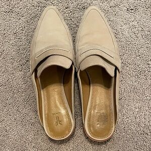 Frye women’s camel Slip-On mules, 7.5